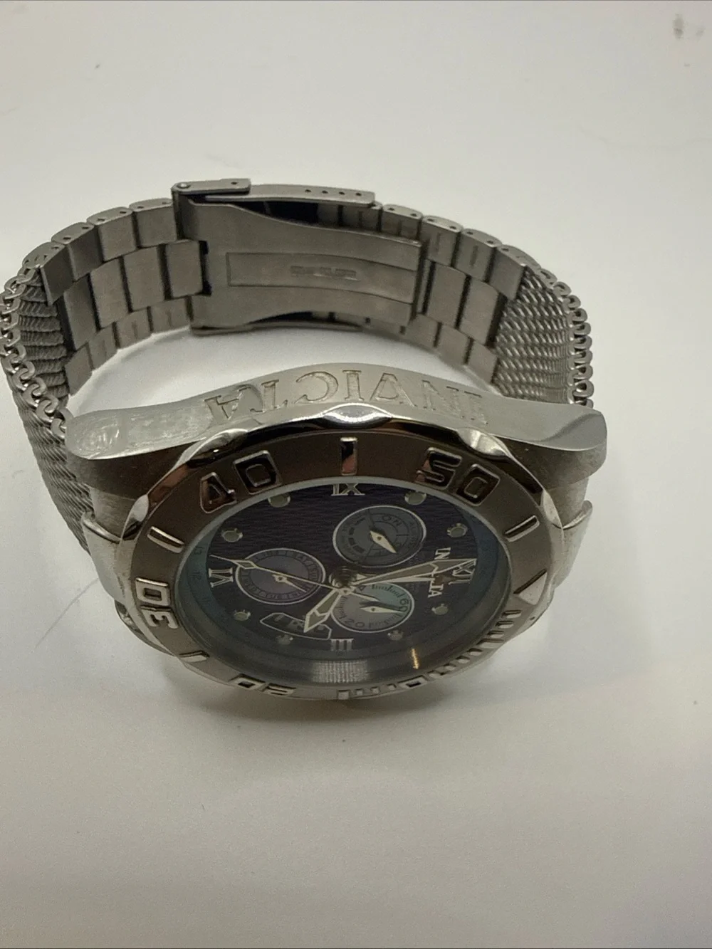 Invicta Pro Diver 6343 quartz timepiece from the Sea Wizard New Battery Silver